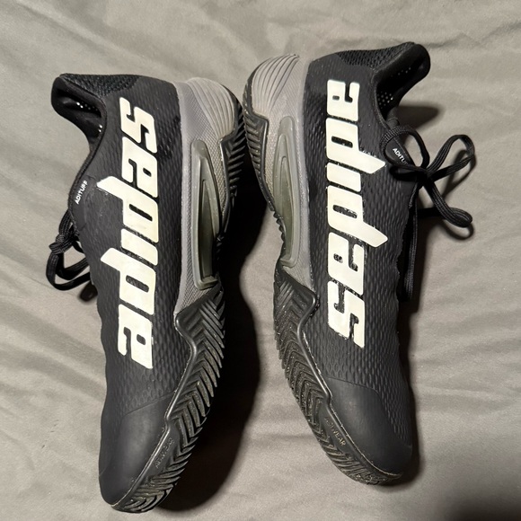 Adidas Men's Barricade Shoes, Black. Sz 8 - Picture 1 of 7